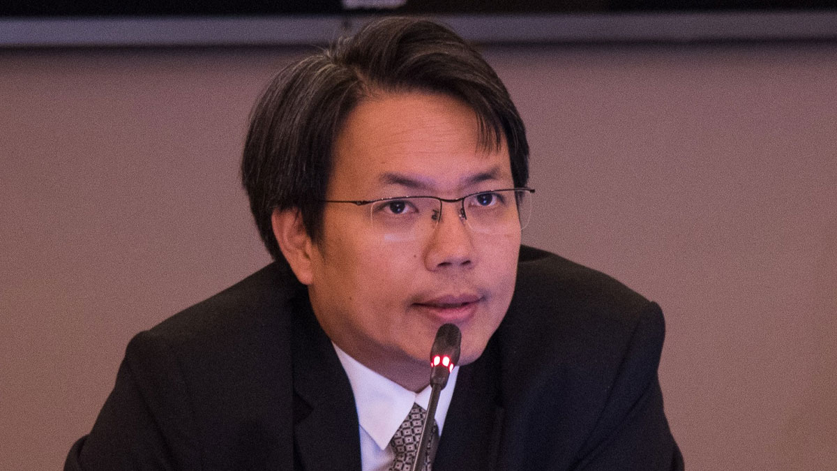 ปกป้อง ศรีสนิท